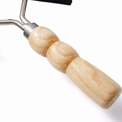 Metal Sweat Scraper for Horses, 2-in-1 Grooming Tool | Curved Metal Curry Comb With Rubber Edge And Wood Handle, For Horses, Cattle, Barns, Stables And Equestrian Grooming