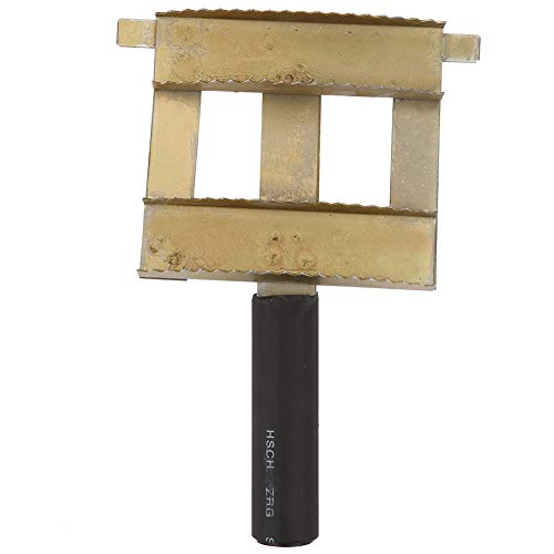 Cattle Shedding Comb, Durable Rounded Iron Teeth for Safe Grooming and Itch Relief, Cow Bull Hair Brush, Professional Livestock Grooming Tool, for Farmers, Ranchers, Cattle Owners,