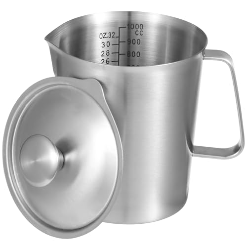 Stainless Steel Pitcher with Lid, 32 oz Measuring Cups with Dual-Scale Markings, Milk Frothing Jugs, Large Beakers for Espresso Machine, Hot/Cold Water, Latte Art, Iced Tea