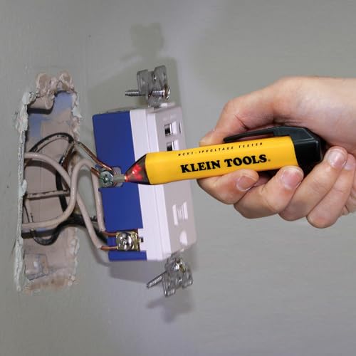 Klein Tools 80064 AC Circuit Breaker Kit with GFCI Digital Circuit Breaker Finder, Non-Contact Voltage Tester Pen and Zipper Bag, 3-Piece - size: 3-Piece Circuit Breaker Kit