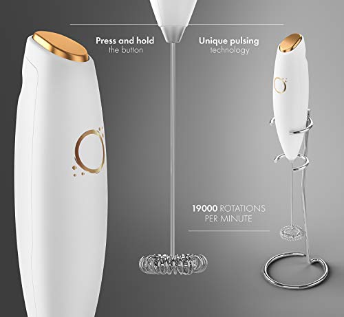 Milk Frother White - Coffee Frother Handheld with Electric Whisk - 19000 rpm - Book Recipes and Stainless Steel Stand Included - Hand Mixer Electric (White and Gold) | Battery 19000 RPM whisk, stainless steel stand & recipe book, lattes, cappuccino, match
