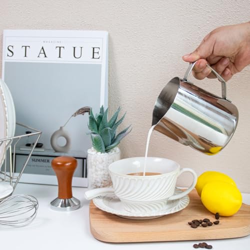 18/8 Stainless Steel Measuring Cup 20oz/600ml, Milk Frothing Pitcher with Measurement Scale for Coffee Barista, Metal Measuring Cup with Handle, Silver