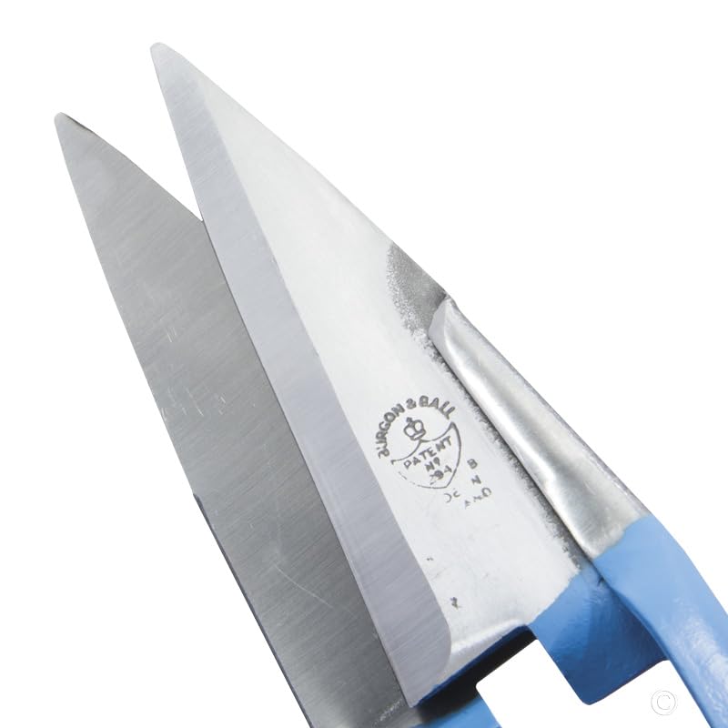 Premier 1 Bent Hand Shear for Wool Sheep & Livestock - 5.5" Blade - Blue | Burgon & Ball. Handle bent 15° for different angles in tight areas. Less hand strain. Double ground, 5.5" blades. Blue.