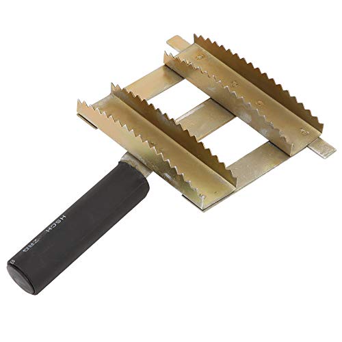 Cattle Shedding Comb, Durable Rounded Iron Teeth for Safe Grooming and Itch Relief, Cow Bull Hair Brush, Professional Livestock Grooming Tool, for Farmers, Ranchers, Cattle Owners,