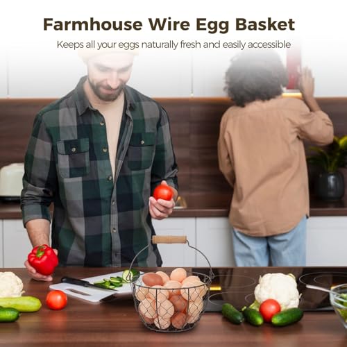 2 Pcs Wire Egg Baskets, Farmhouse Chicken Egg Collecting Baskets, Rustic Metal Egg Storages with Wooden Handle, Stackable Fresh Holders for Fruits, Vegetables, Sundries