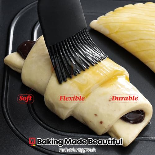 WAGENSTEIGER Silicone Cooking Brush with Wooden Handle: Pastry Brush, For Glazing Pastries and Basting Meats, Heat Resistant Cookware, Gentle Head & Bristle Design, BPA Free, Non-slip Grip