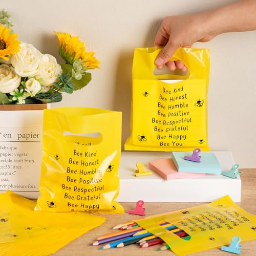 Coume 100 Pcs Bee Gift Bags Back to School Gifts Bags for Students Inspiration Quotes Plastic Goodie Snack Treat Bag with Handles Birthday Party Favors from Teachers, 6" x 8" - style: Bee Style