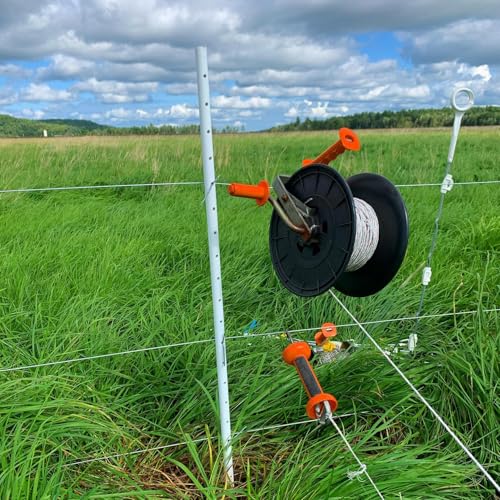 Gallagher Economy Electric Fence Reel | Holds 1640' Poly Wire and 656' of 0.5" Tape | Zinc Coated Frame | Positive Locking Ratchet Mechanism | UV Stabilized