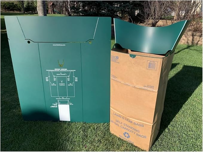 30 Gallon Lawn & Leaf 2-Ply Heavy-Duty Yard Waste Compost Refuse Paper Bags, Eco-Friendly, Tear Resistant, Self Standing, Biodegredable, Made in USA, 15 Count