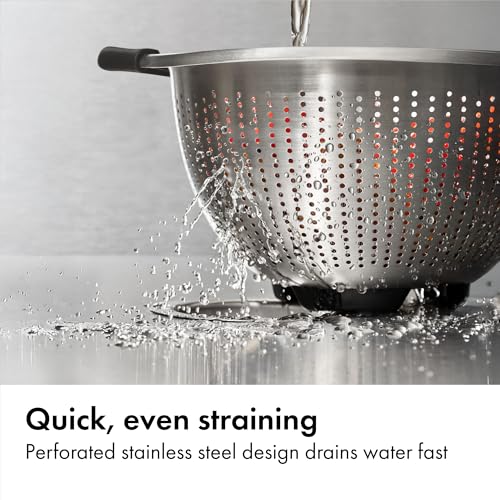OXO Good Grips Strainer - 5 Qt Capacity, Stainless Steel | Colander, Nesting Design For Easy Storage, Non-Slip Handles, Drains Pasta And Vegetables, Dishwasher Safe - size: 5 Qt