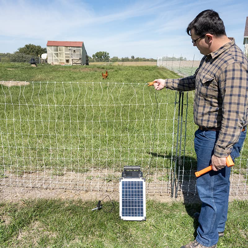 Premier 1 SolarStop™ 80 Fence Energizer – 0.8J, 10W Solar Panel | Solar powered, 0.8J output, 10W panel. Portable all-in-one. For sheep, goats, poultry, swine, cattle & horses.