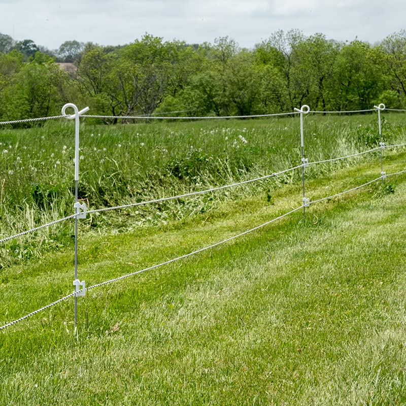 Strainrite® Pigtail Clip-On Insulator for Electric Fence Posts – 25 Pack | Clip-on design — twist and press to install. Holds low-tension electric conductors. For Strainrite® pigtail posts. White.